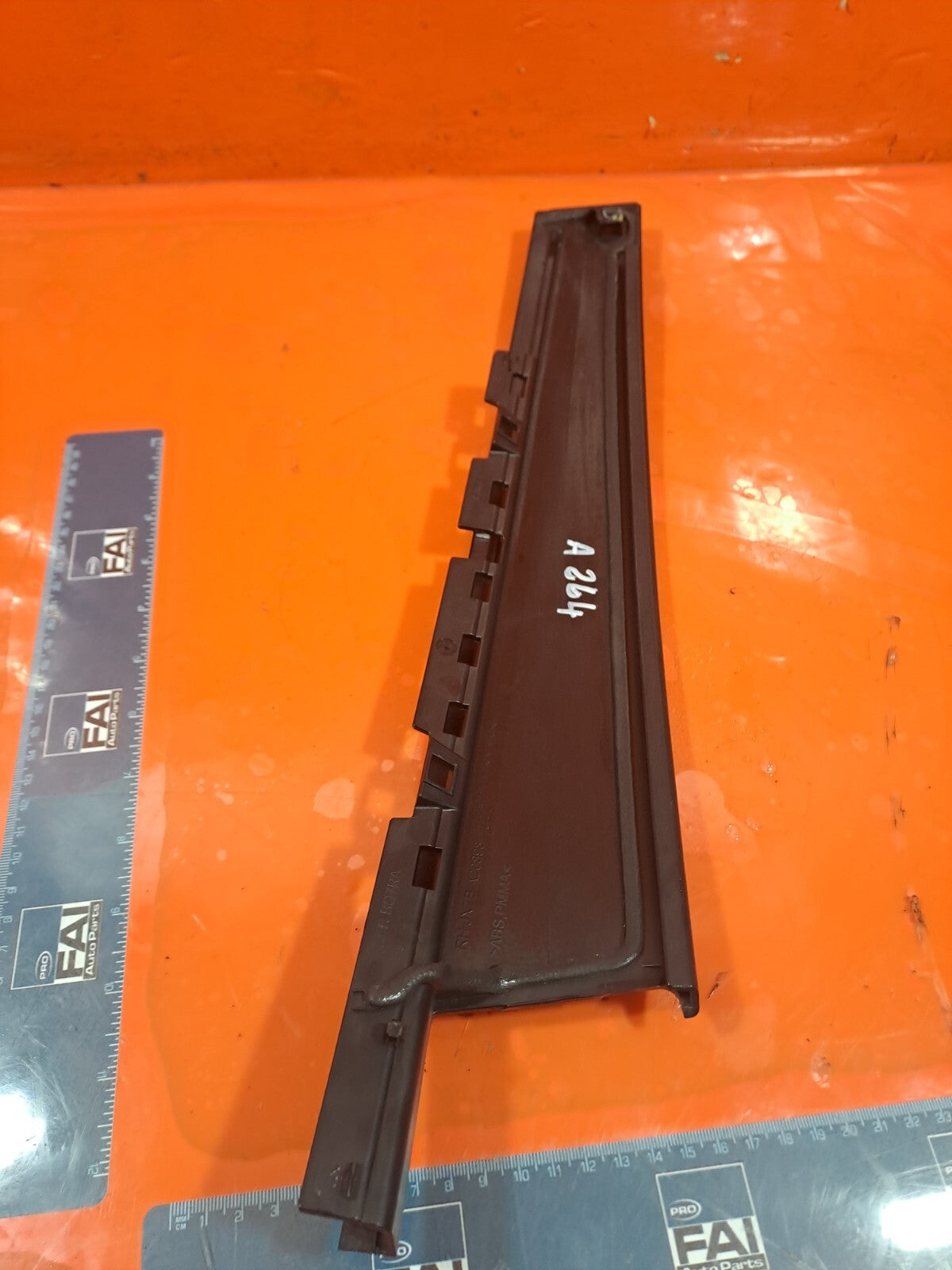 ✅FORD FOCUS ST 2.3 PETROL 2020 FRONT RIGHT DRIVER SIDE DOOR PILLAR TRIM Warranty