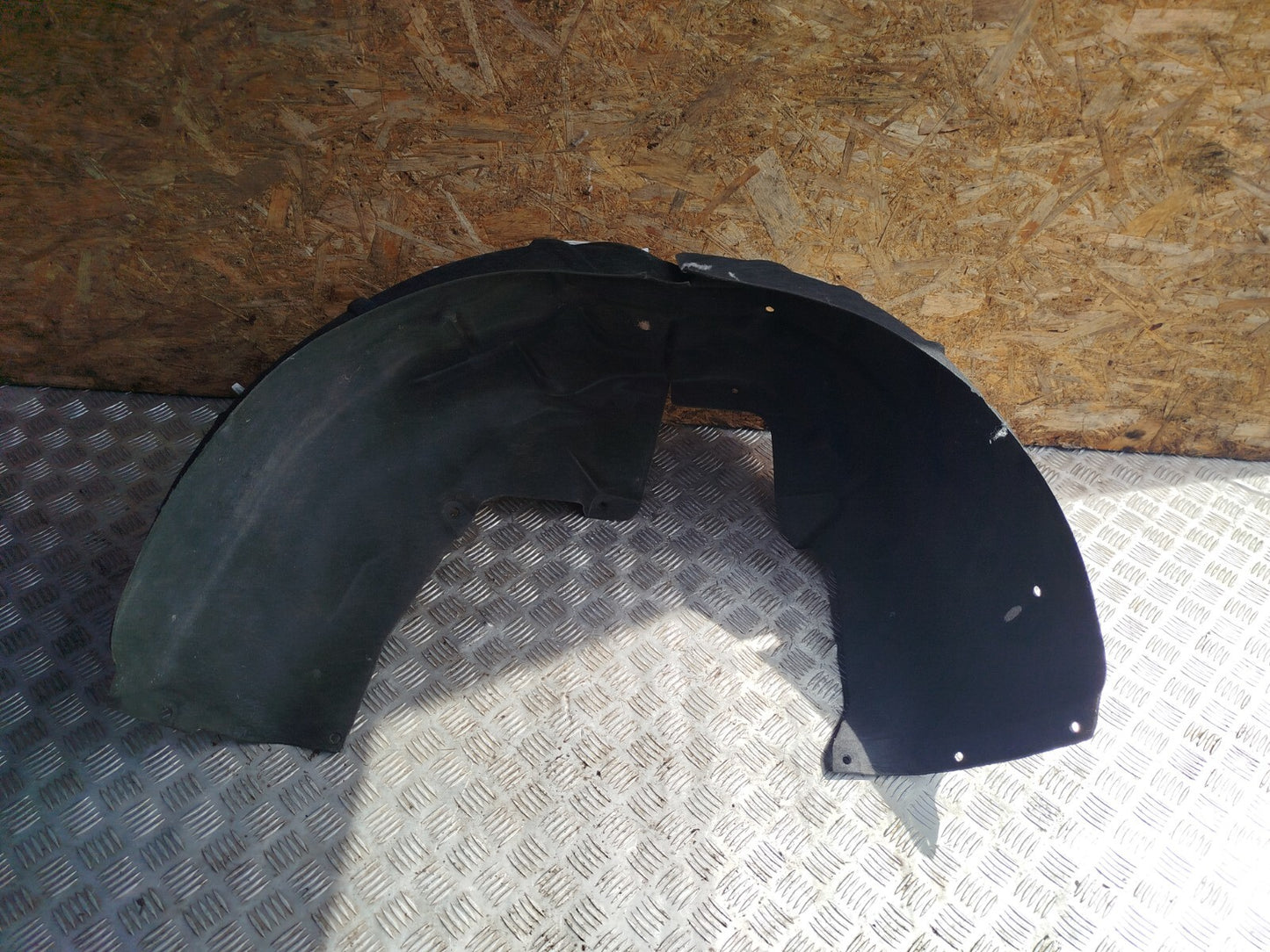 ✅Tesla Model 3 Long 2024 REAR LEFT WHEEL ARCH LINER 1769309-00-B Warranty A207