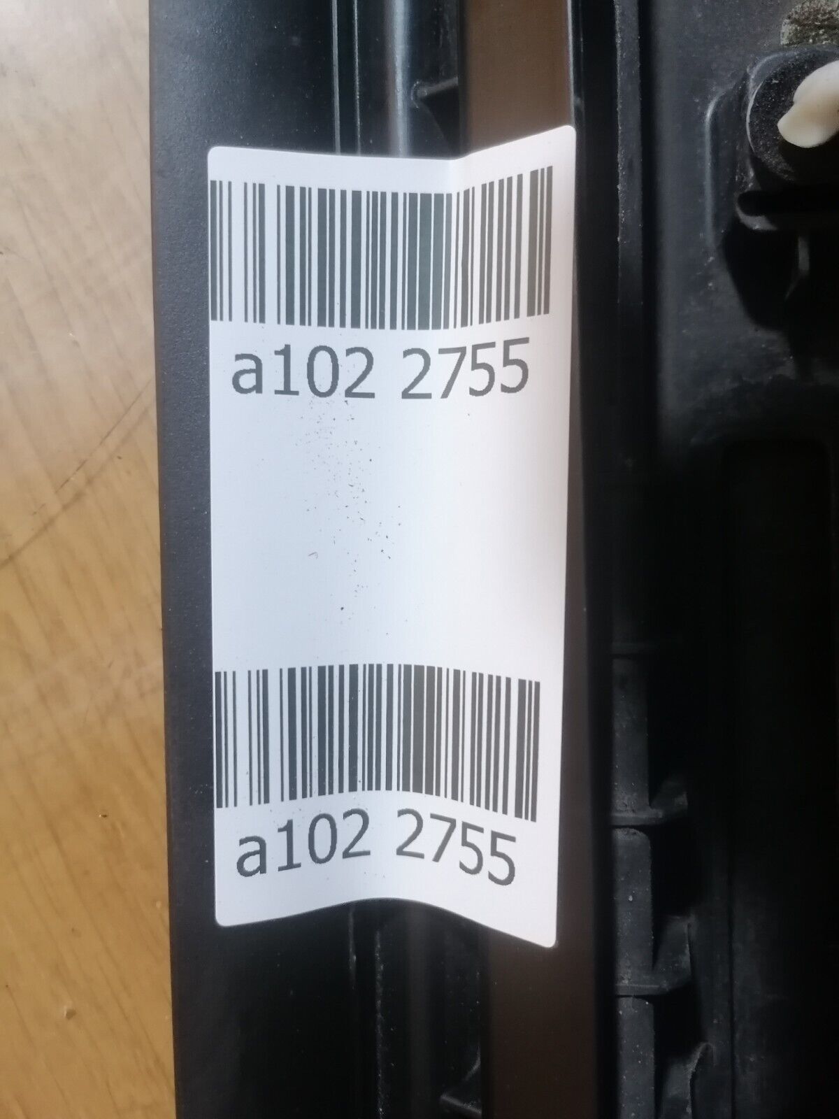 ✅JAGUAR E-PACE 2.0 PETROL 2018 FRONT RIGHT DOOR LOWER TRIM MOULDING J9C321064A