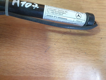 Mercedes A180 W176 2013 6 Speed Manual 1.5 Diesel BONNET ACTUATOR HINGE Warranty