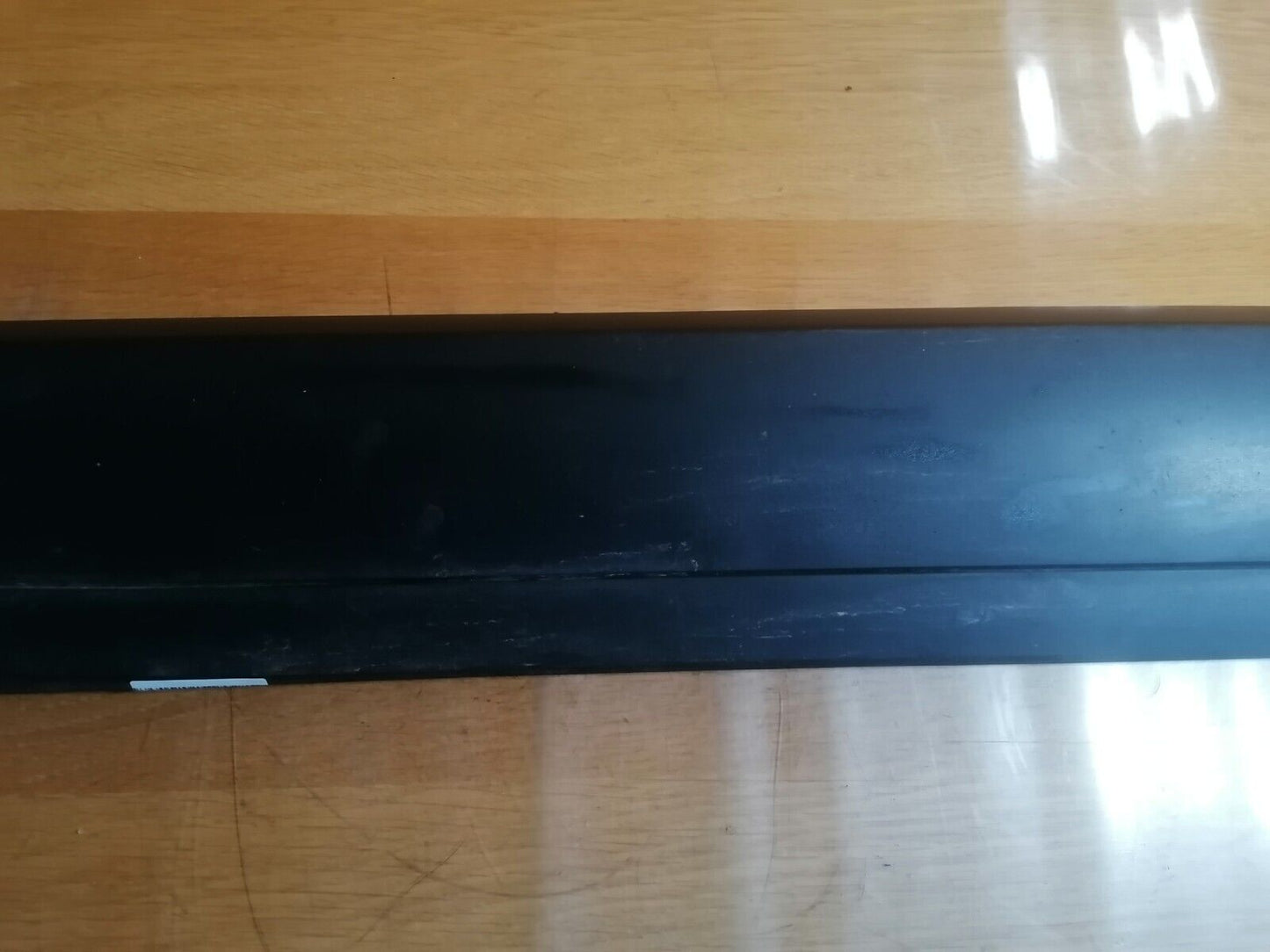 ✅JAGUAR E-PACE 2.0 PETROL 2018 FRONT LEFT DOOR LOWER TRIM MOULDING J9321065A