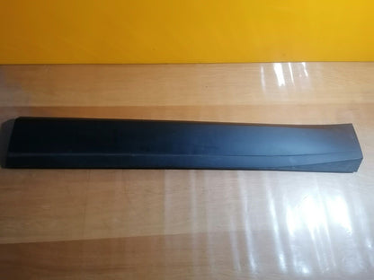 ✅JAGUAR E-PACE 2.0 PETROL 2018 FRONT RIGHT DOOR LOWER TRIM MOULDING J9C321064A