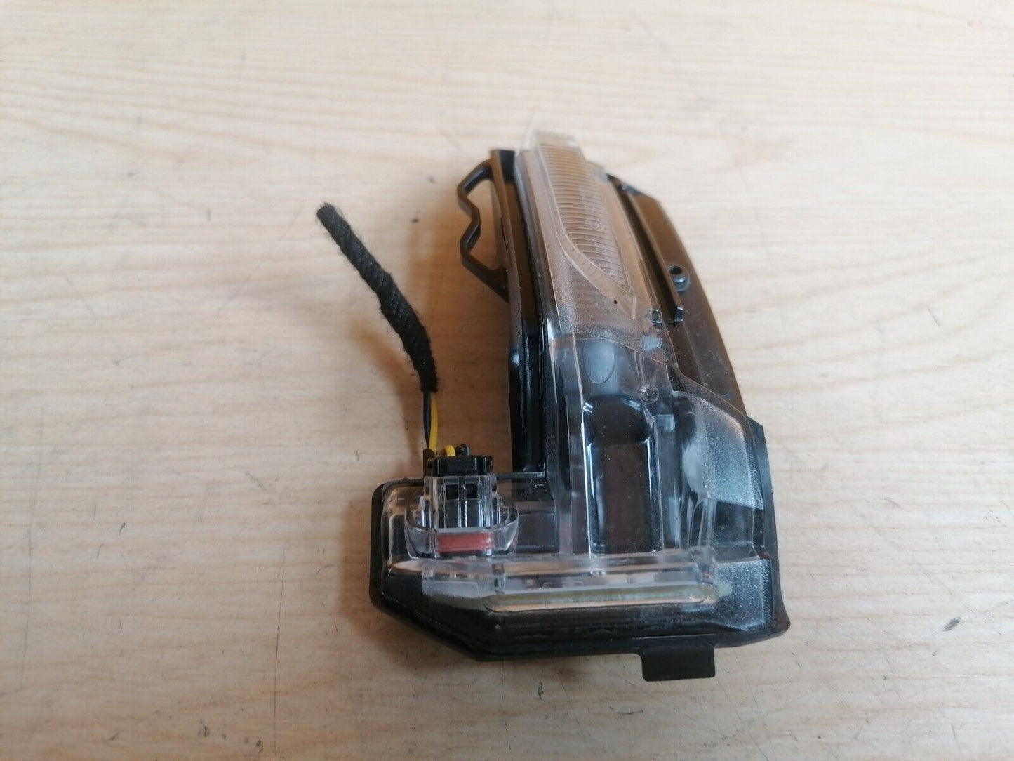 ✅2021 AUDI Q3 F3 1.5TFSI FRONT LEFT DOOR MIRROR TURN INDICATOR LIGHT 81A949101