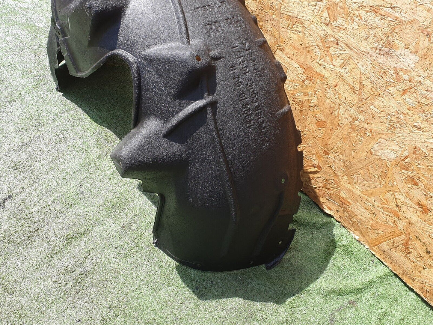 2022 TESLA MODEL Y REAR RIGHT WHEEL ARCH LINER 1492616-00-B + WARRANTY A172