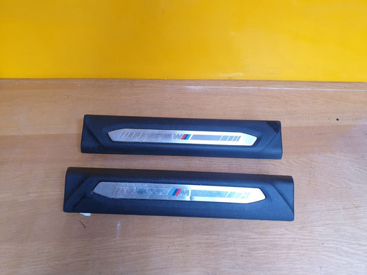 BMW F40 118I 1.5 PETROL 2021 FRONT DOOR SILL TRIM SET 7469183 Warranty A177