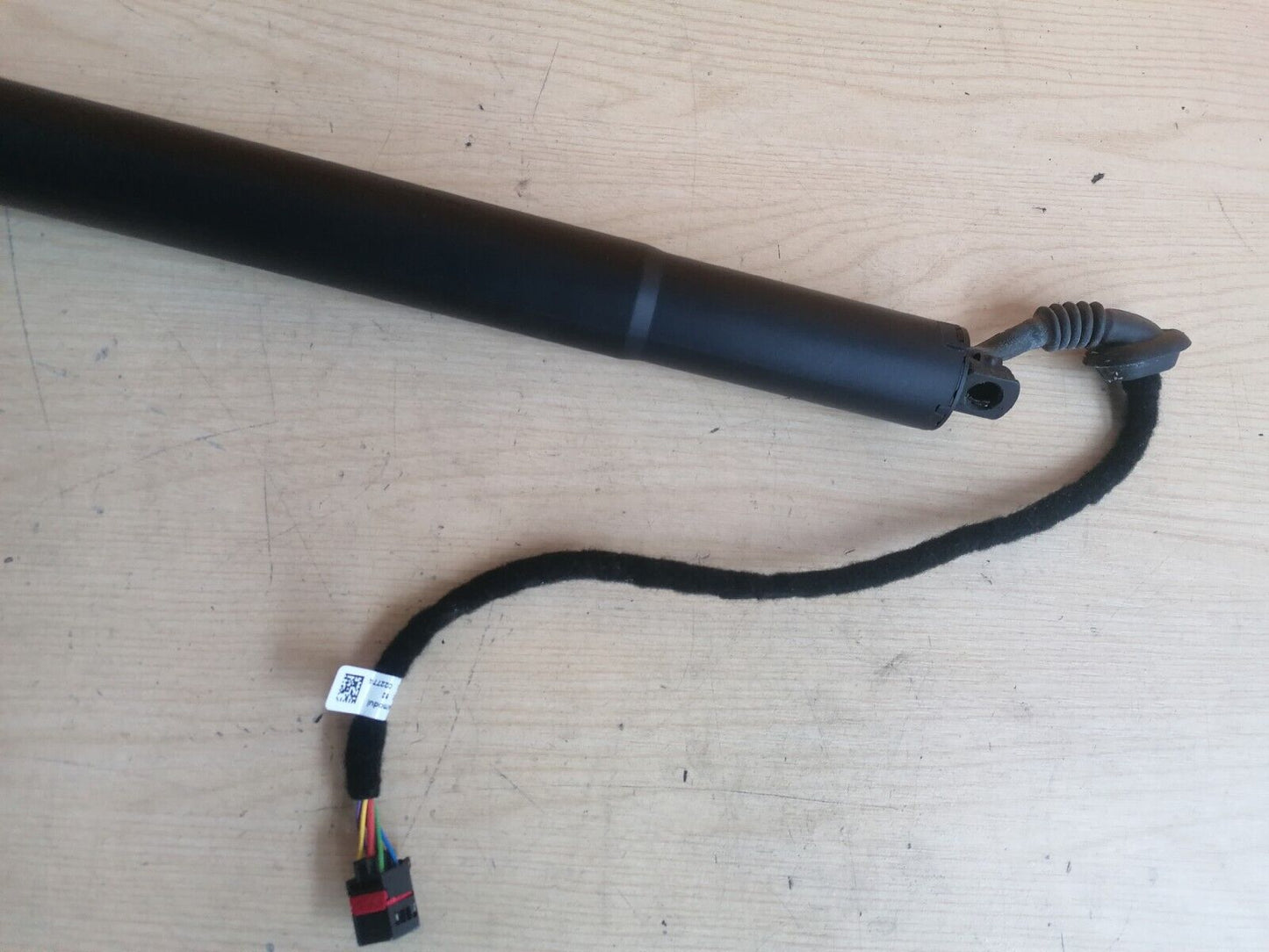 ✅2021 AUDI Q3 F3 1.5TFSI TAILGATE STRUT SHOCK 83A827851D + WARRANTY A072
