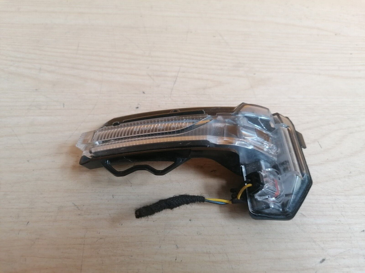 ✅2021 AUDI Q3 F3 1.5TFSI FRONT LEFT DOOR MIRROR TURN INDICATOR LIGHT 81A949101