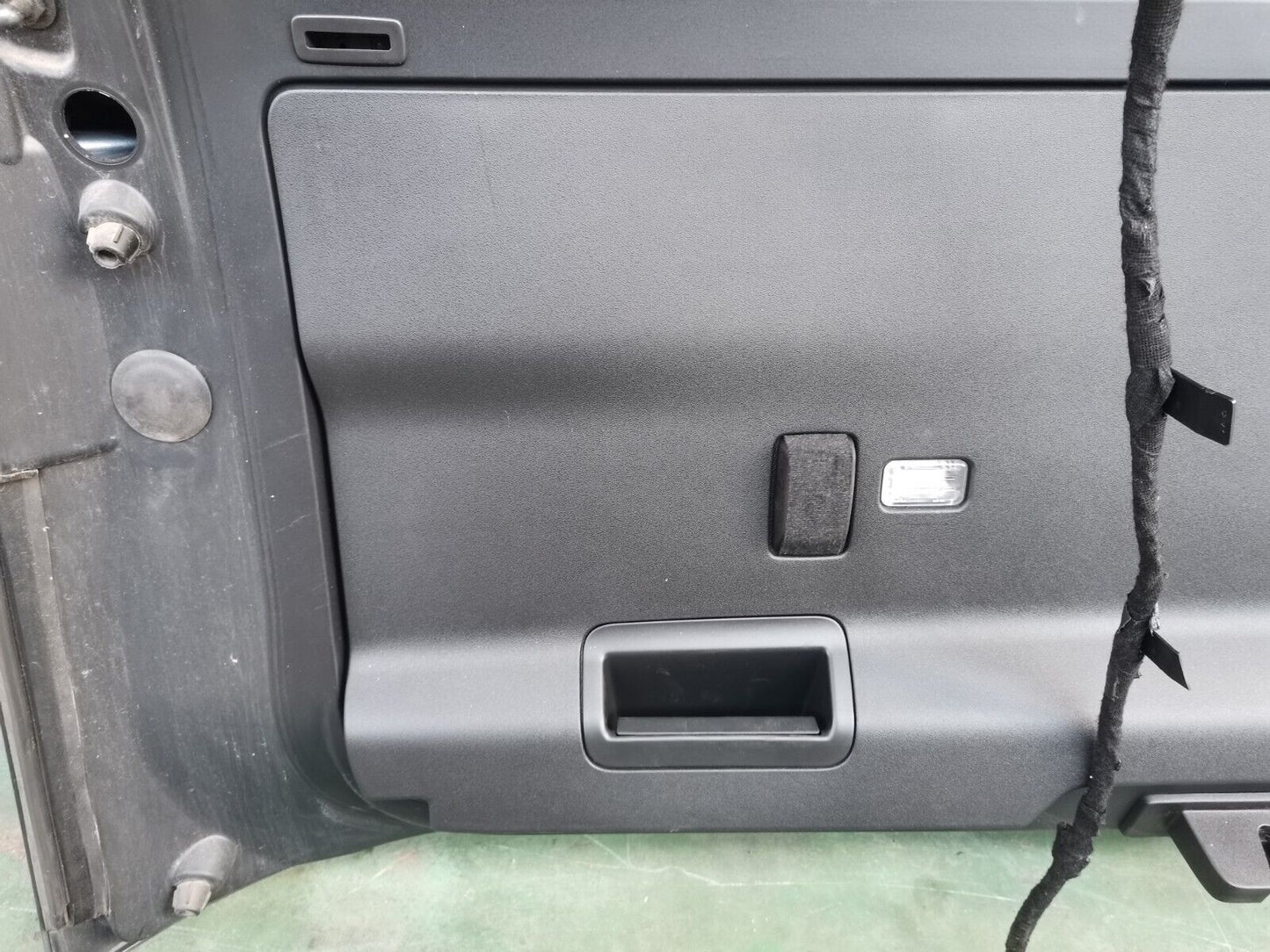 LAND ROVER DISCOVERY 5 L462 2.0 DIESEL 2018 TAILGATE