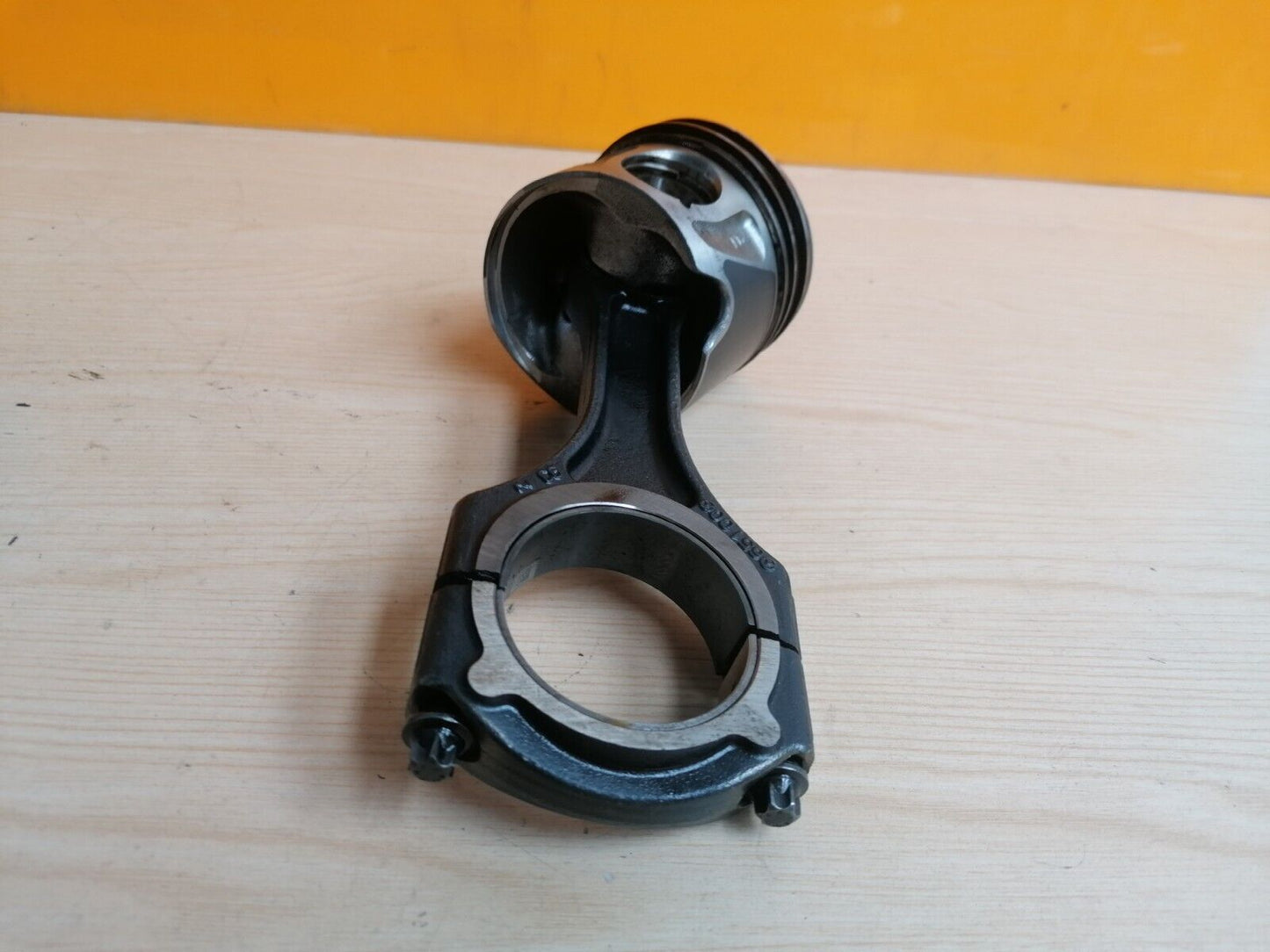 2015 MERCEDES A200 W176 AMG 2.1 DIESEL COMPLETE PISTON WITH CON ROD 65100 A047