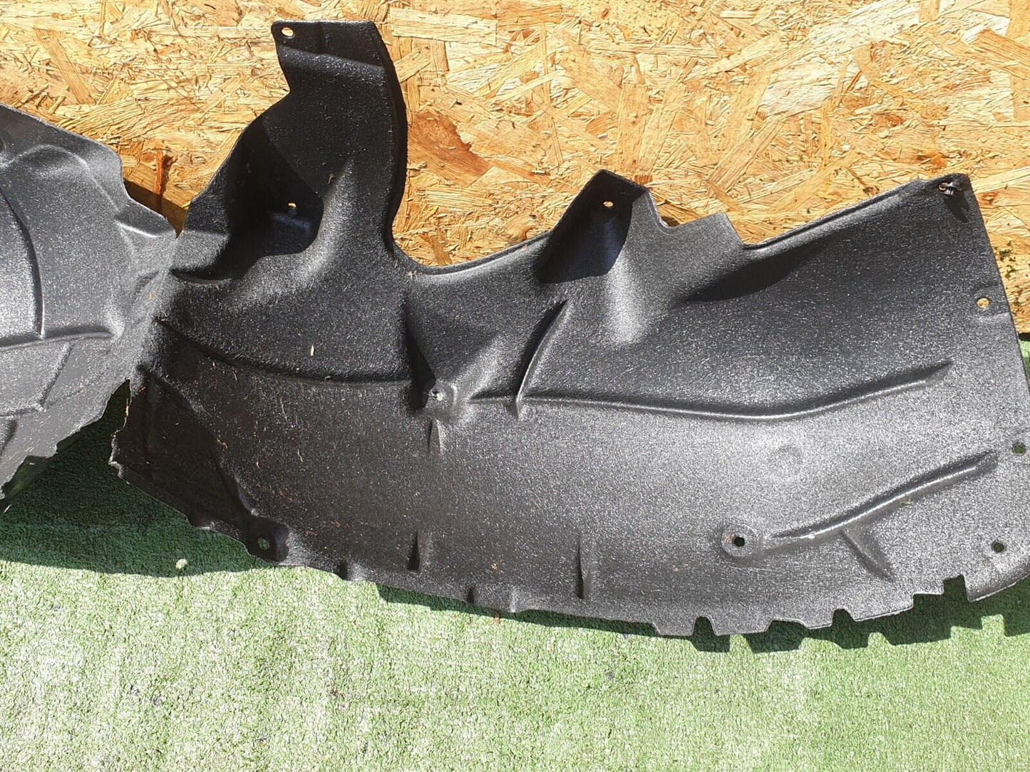 2022 TESLA MODEL Y REAR RIGHT WHEEL ARCH LINER 1492616-00-B + WARRANTY A172