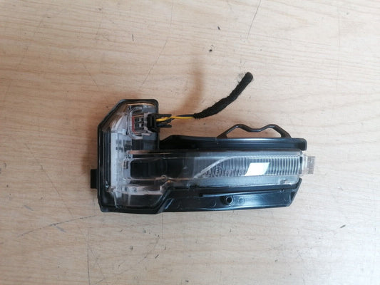 ✅2021 AUDI Q3 F3 1.5TFSI FRONT LEFT DOOR MIRROR TURN INDICATOR LIGHT 81A949101