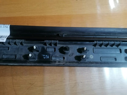 ✅JAGUAR E-PACE 2.0 PETROL 2018 FRONT LEFT DOOR LOWER TRIM MOULDING J9321065A