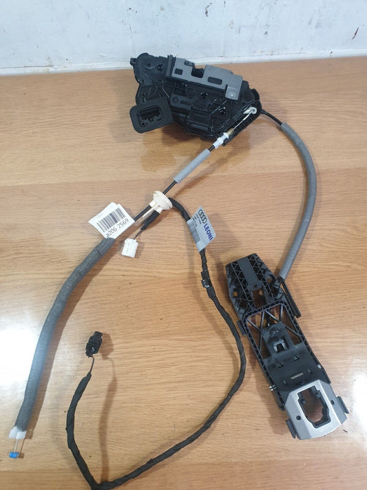 AUDI Q4 E-TRON 2023 FRONT RIGHT DOOR LOCK MECHANISM C6D5TC837016D 5N0837017D